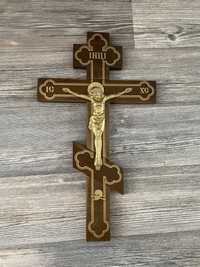 Деревянный крест с Иисусом Христом на стену