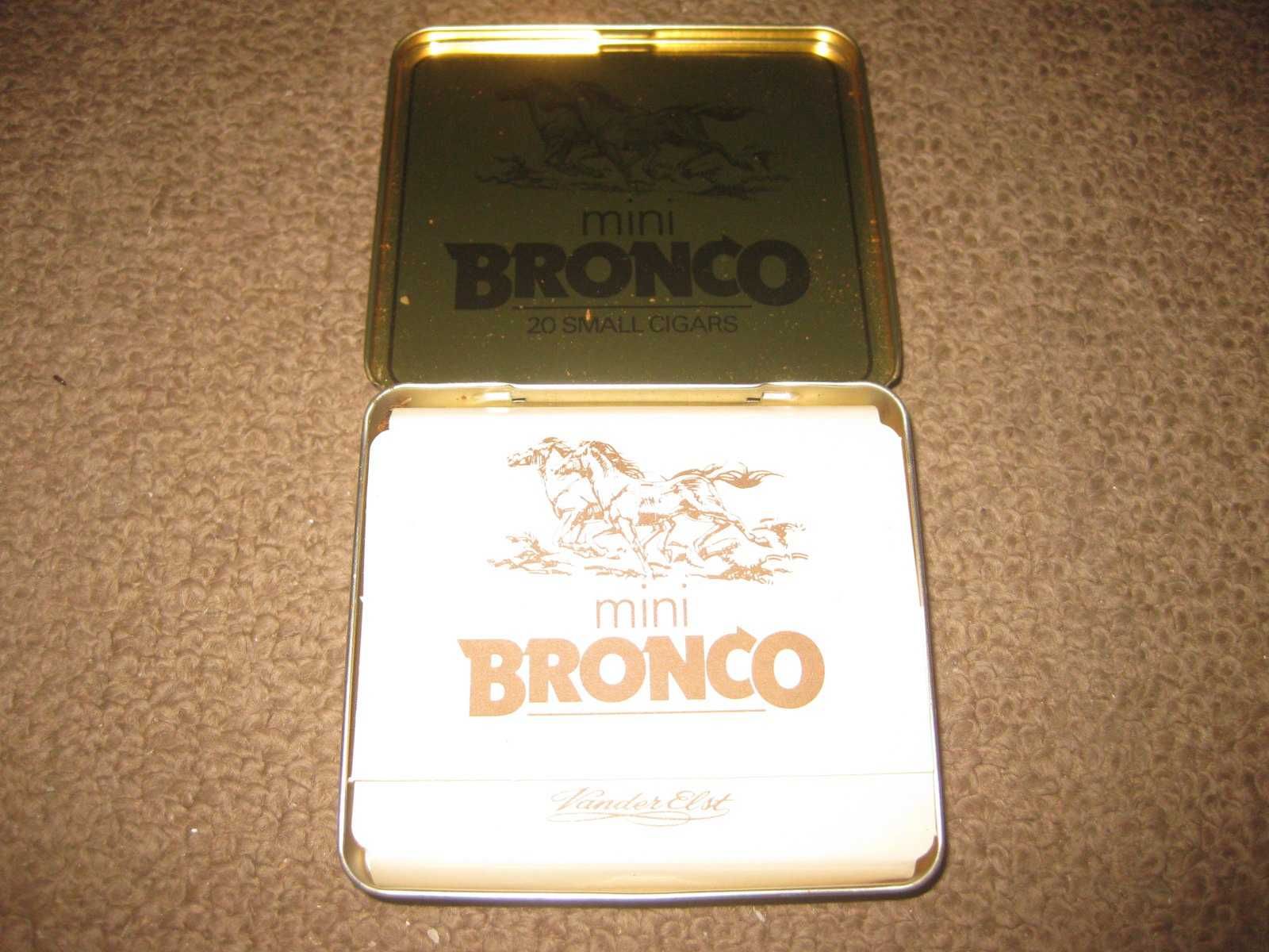 Caixa de Cigarros/Porta Cigarros em Metal da "Bronco"