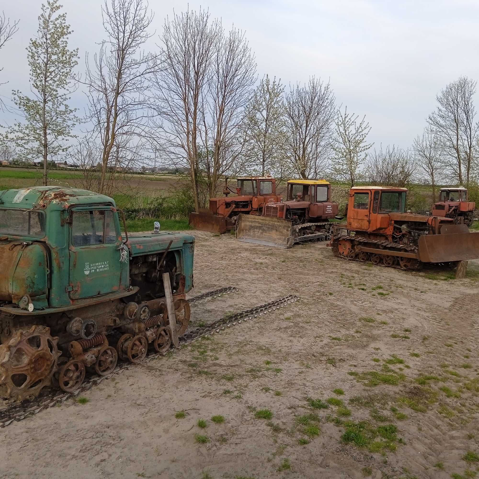 dt 75 spych spycharka spychacz det75 dt75 det det 75 błotniak serwis