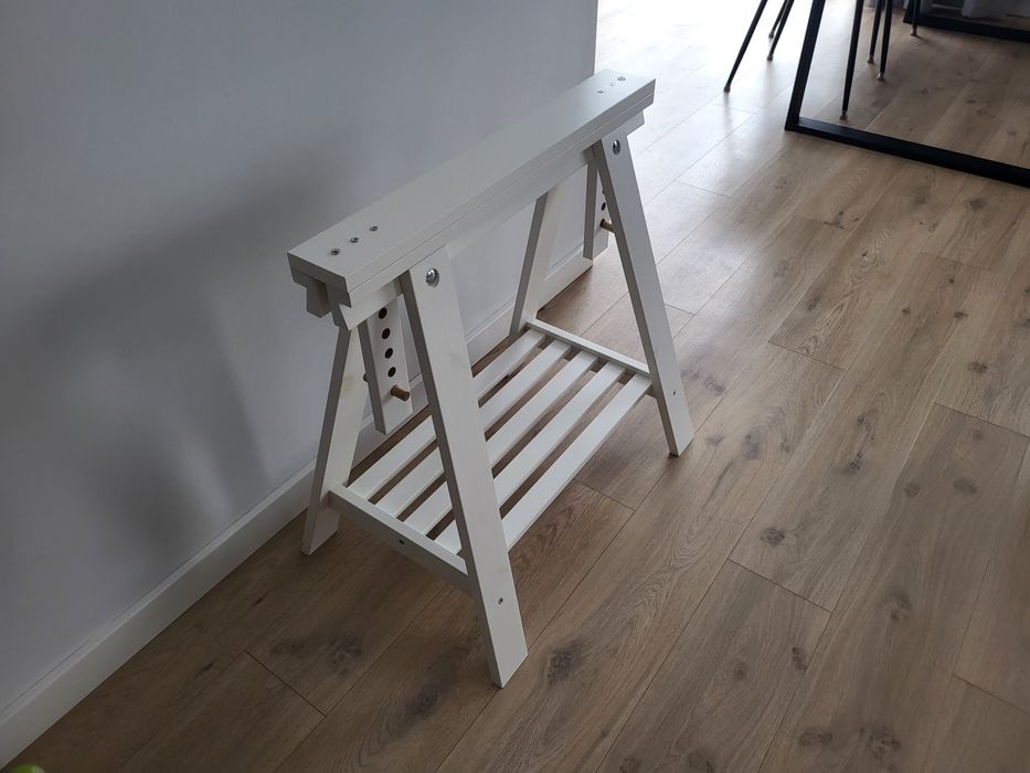 Kozioł Ikea biały