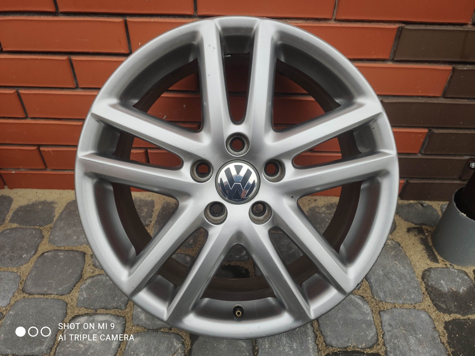 Диски оригінальні VW R17 5*112 R Line