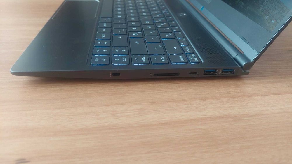 Portátil MSI Modern 14 [i7-10510U, 16GB DDR4, 1TB, GeForce MX330/2GB]