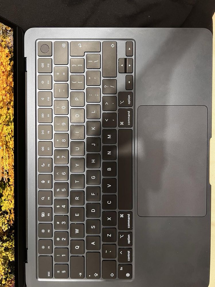 Sprzedam MacBook Air M2 8/512 (13,6”) – 2022 – stan idealny – 2800 zł