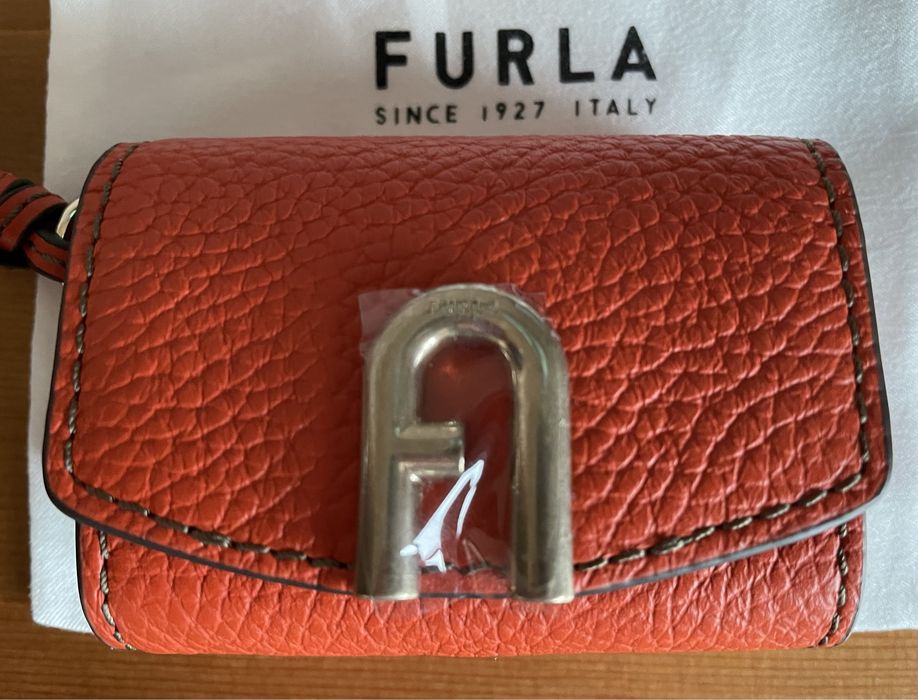 FURLA PRIMULA MINI AIRPODS PRO CASE, кожаный  чехол, 100% оригинал