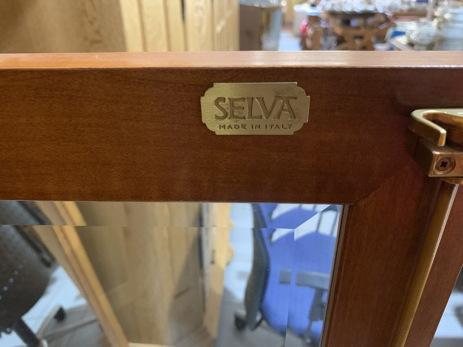 Вітрина, креденс, сервант, комод, вітальня, кухня бу