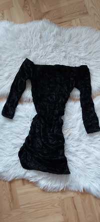 Sukienka welurowa hiszpanka mała czarna krótka mini welur bershka