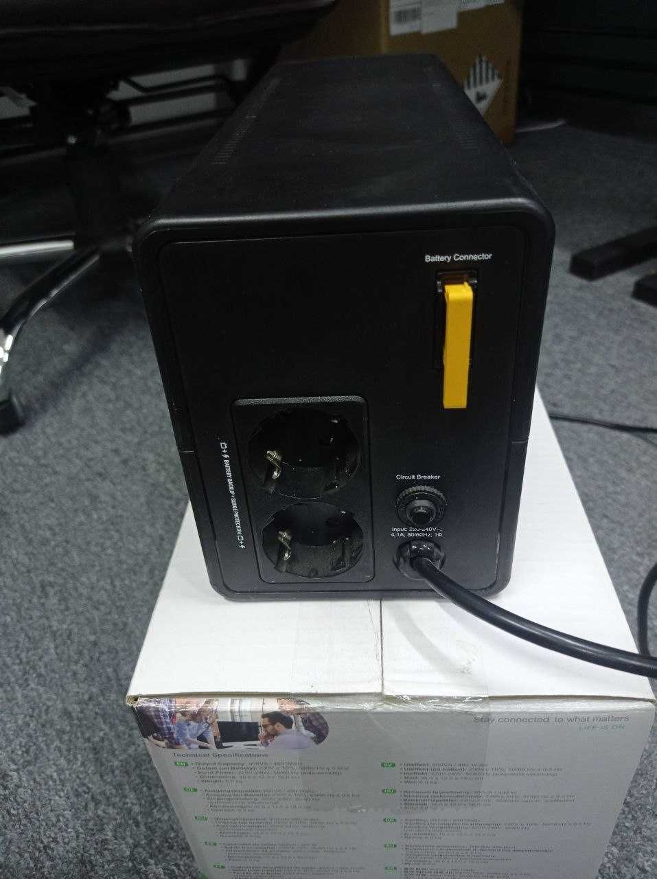 ДБЖ APC Easy UPS 900VA, Schuko (BVX900LI-GR