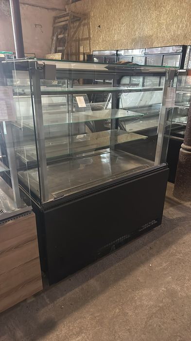 Холодильники торговые и профессиональные