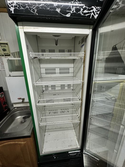 Холодильный шкаф витрина холодильник UBC ice stream medium