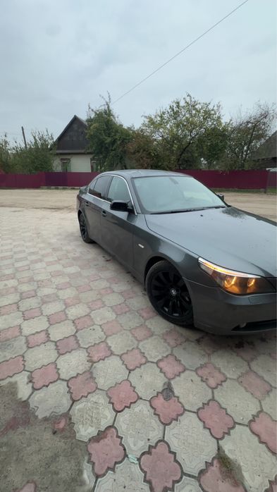 Bmw e60.