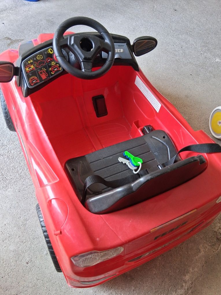 Vendo carro eléctrico criança