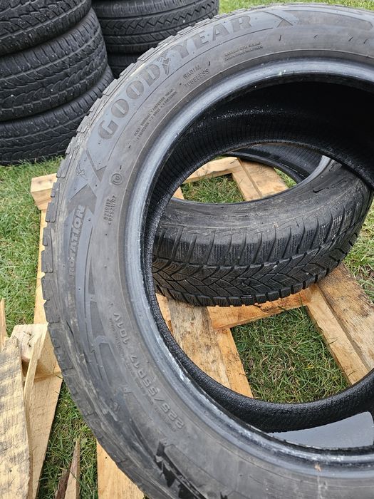 Opony zimowe Goodyear 225/55R17
