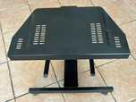 Movel de metal com rodas para TV