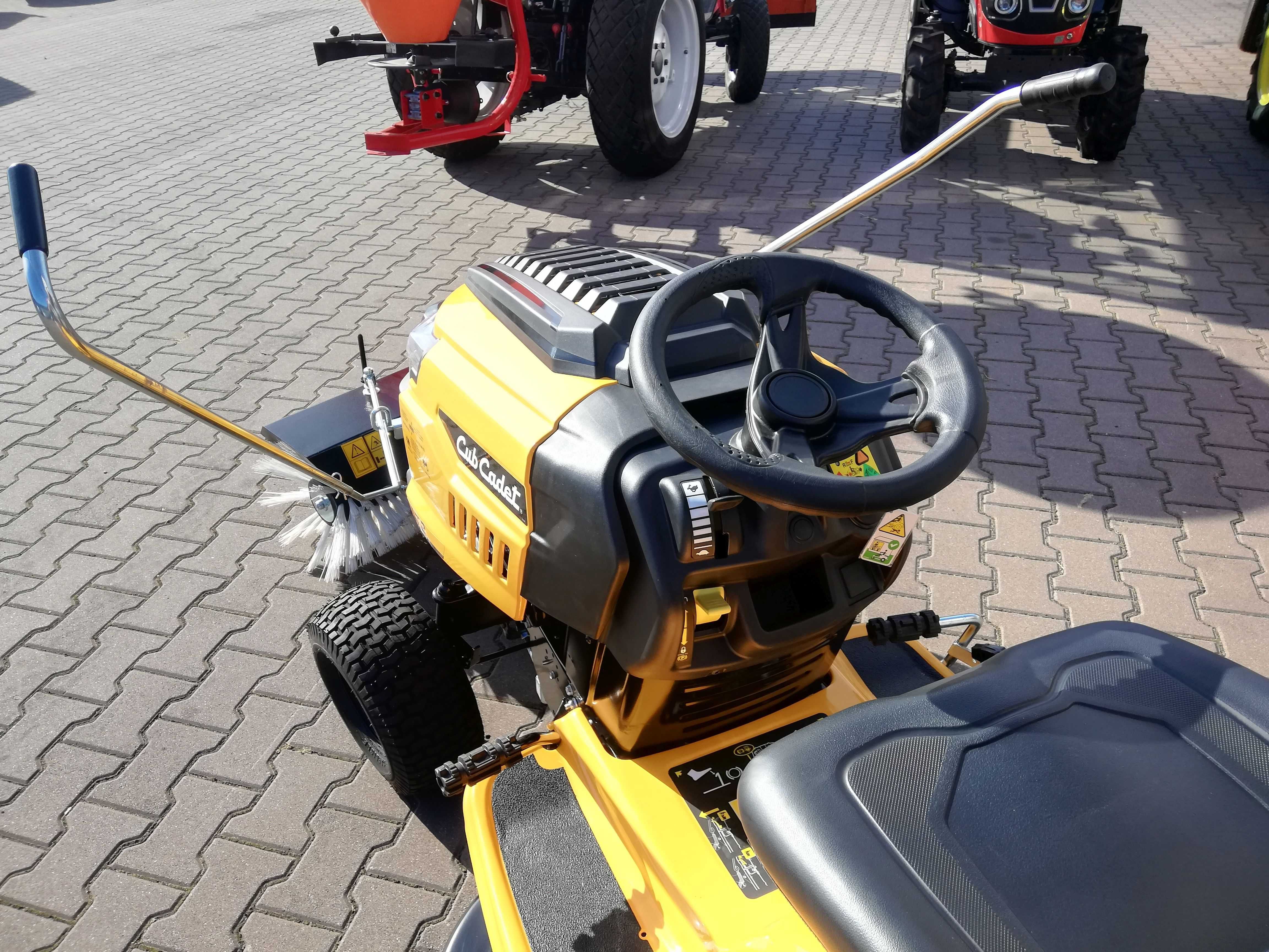 Najtańszy traktorek kosiarka +zamiatarka Cub Cadet , pompa oleju