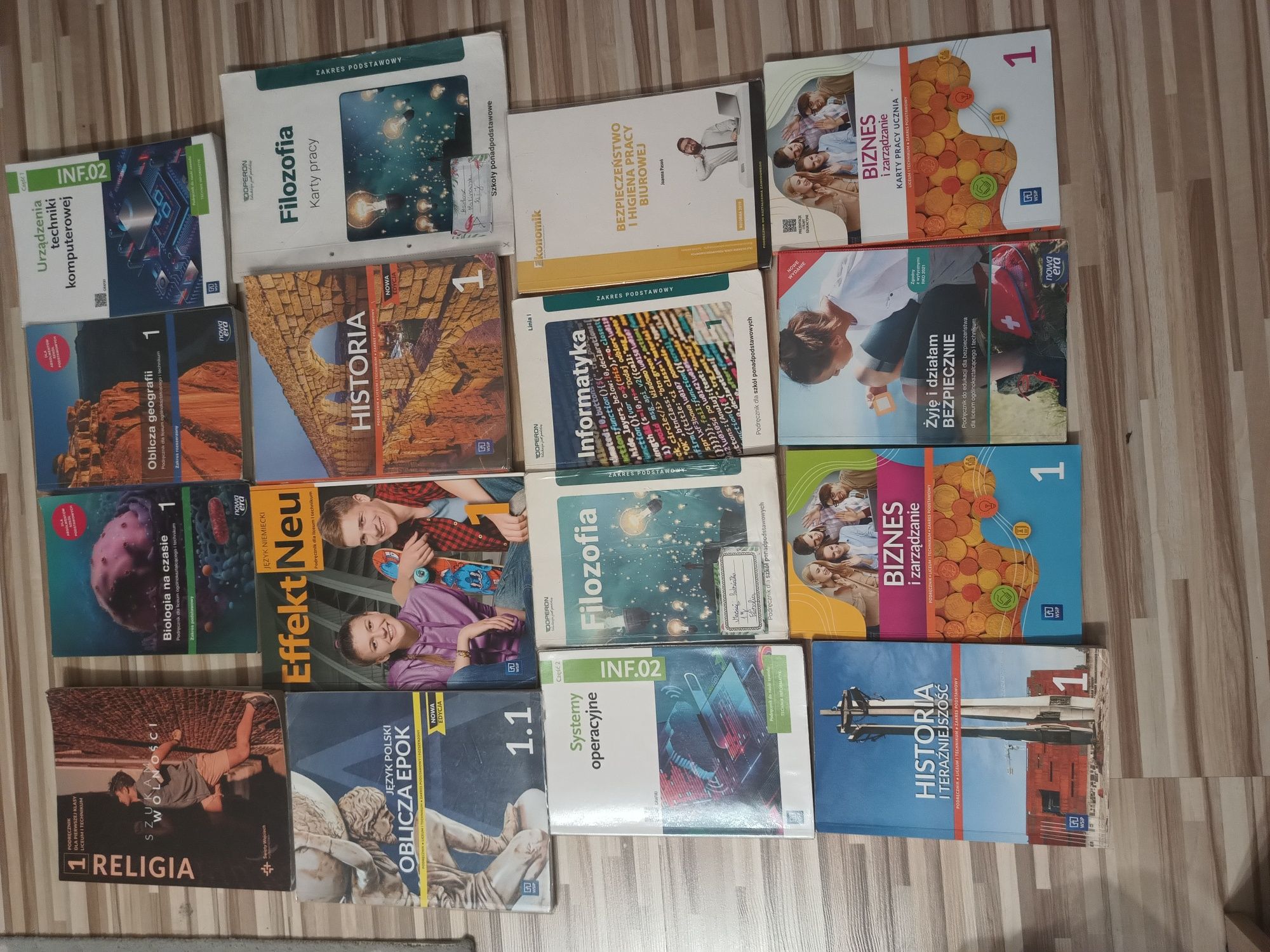 Książki do pierwszej klasy szkoły średniej