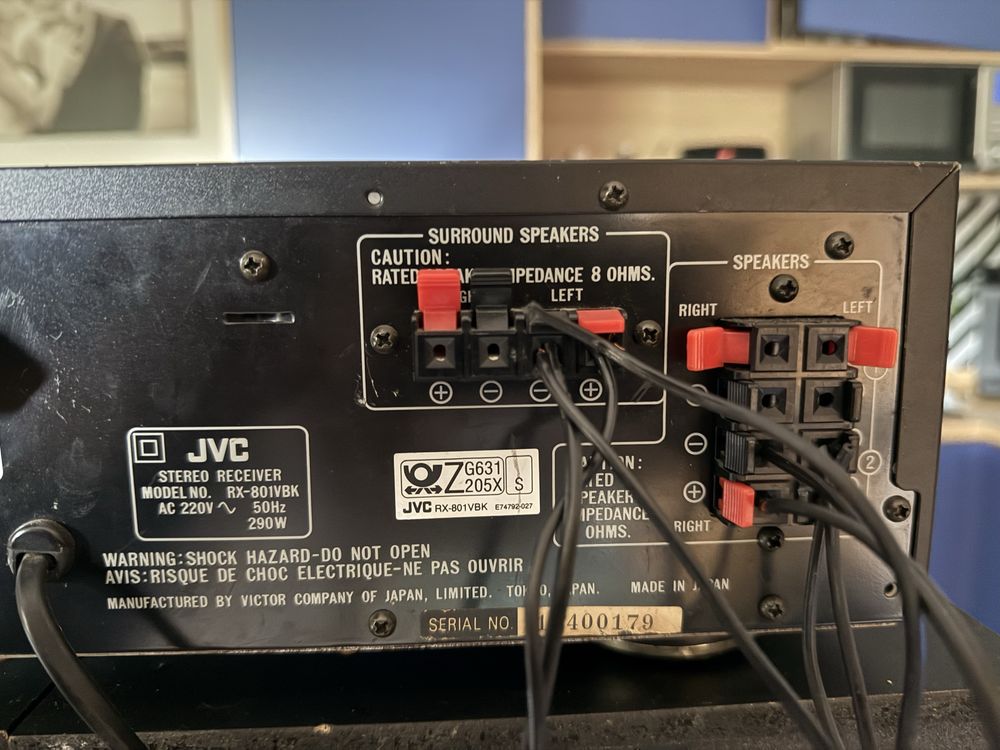 Amplituner JVC RX-801VBK.