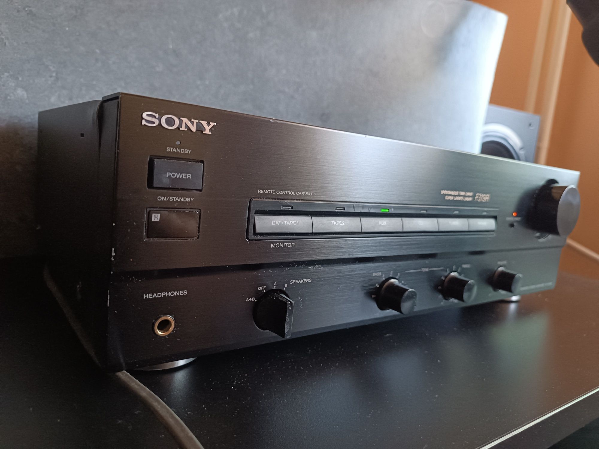 SONY TA-F319R wzmacniacz sprawny
