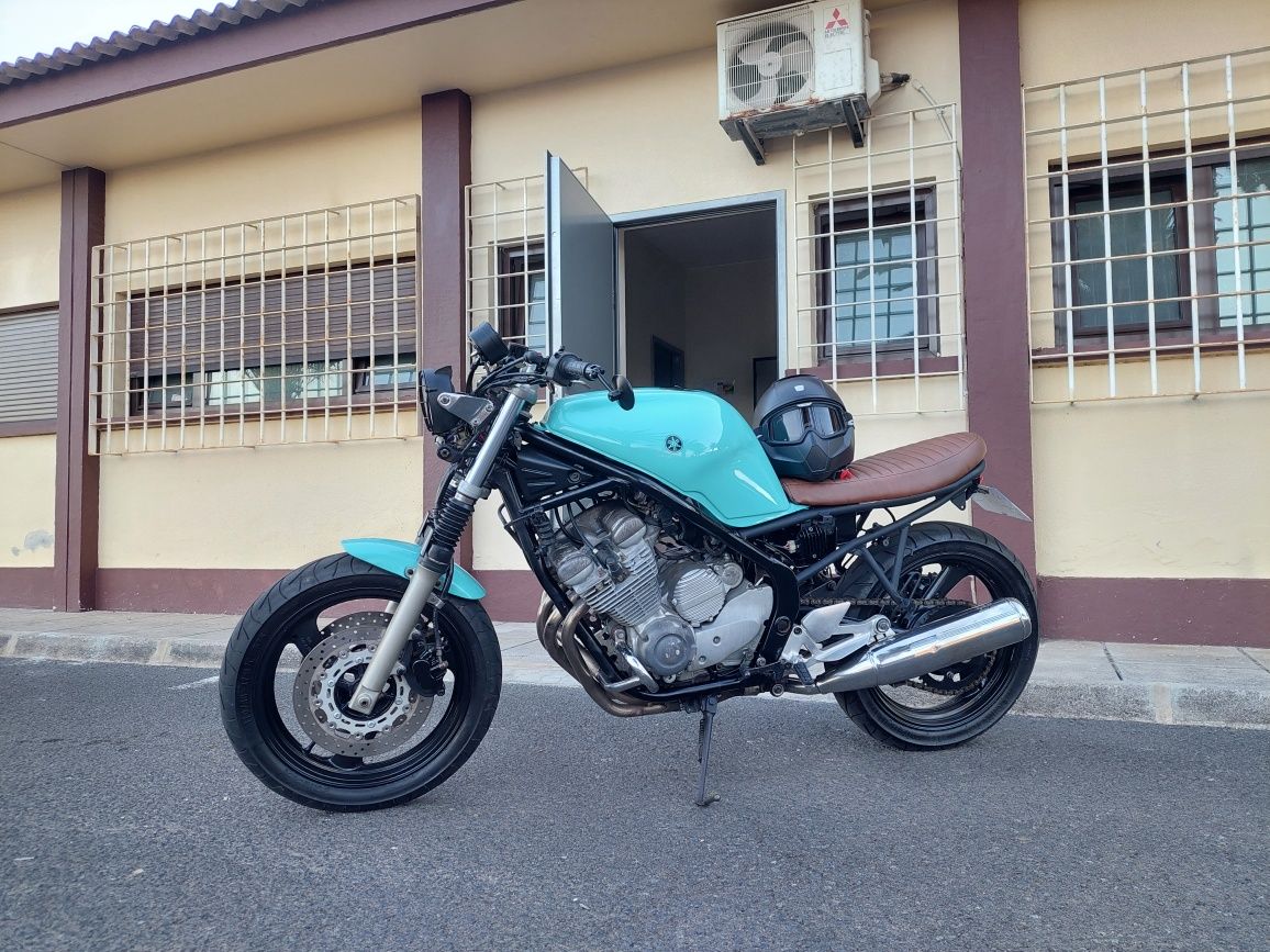 Yamaha XJ600 Cafe Racer