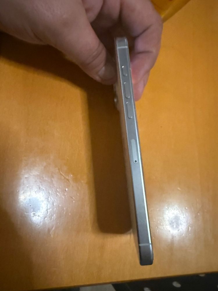 Iphone 16 pro max com garantia e seguro