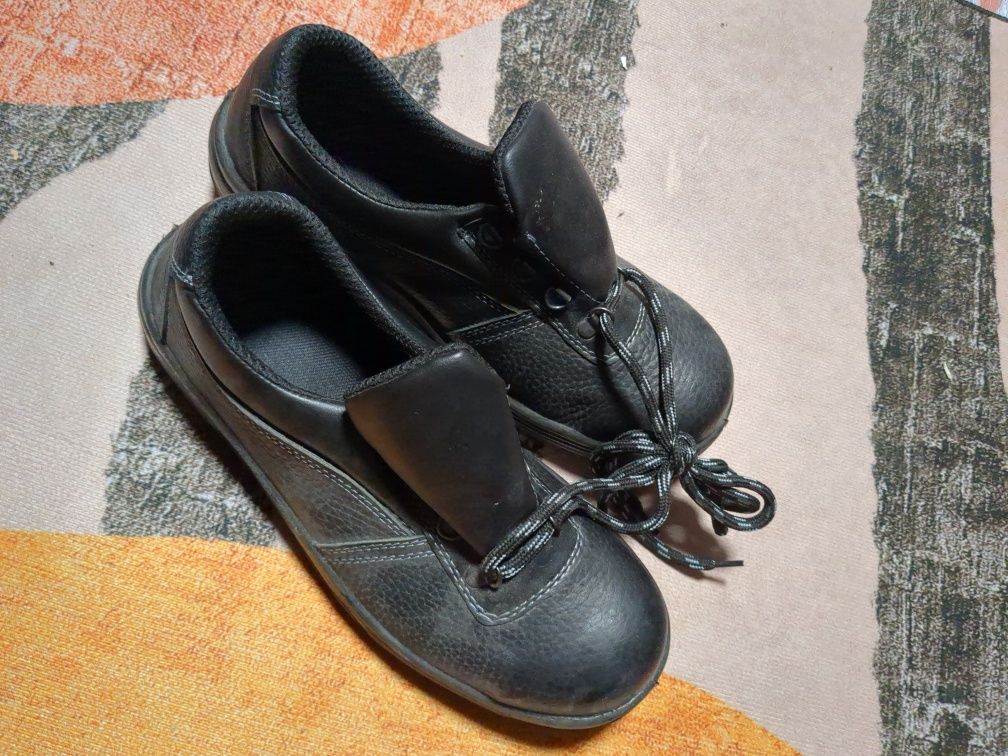 Safety shoes(Защитная обувь),