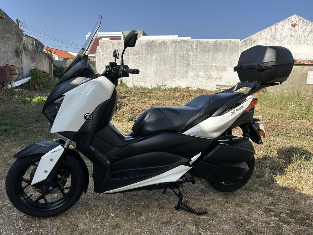 X max 300 como nova