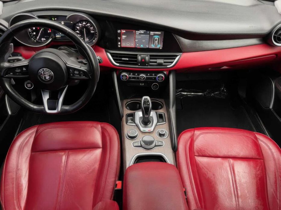 Alfa Romeo Giulia Ti      2020