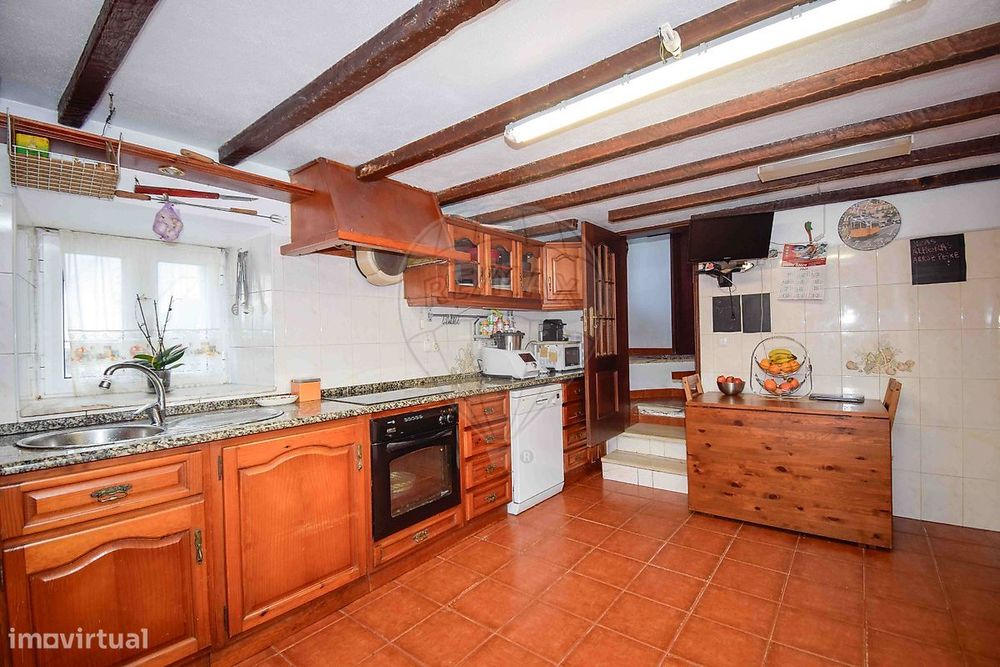 Moradia T4 para venda