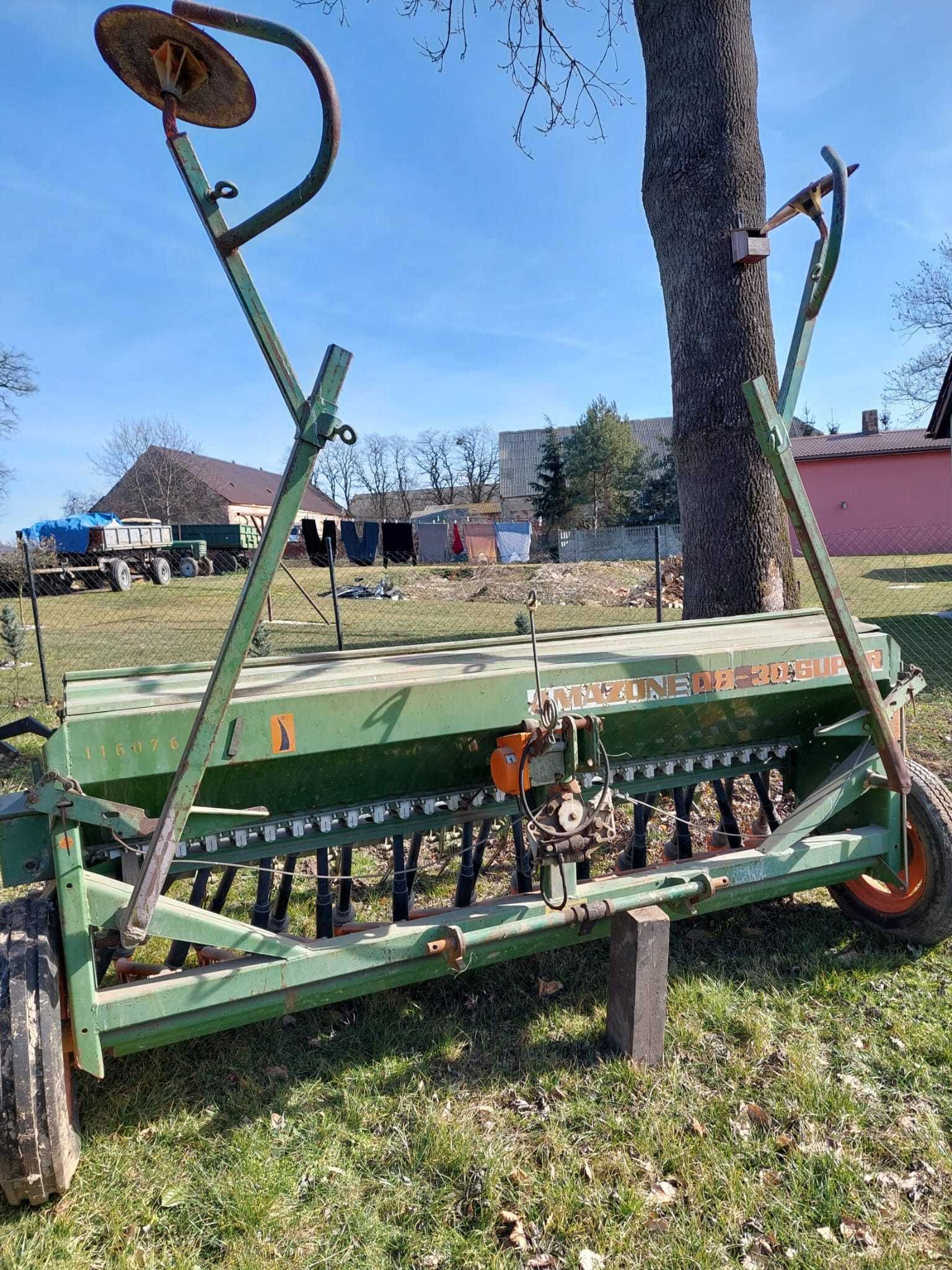 siewnik zbożowy AMAZONE D8 ,  siewnik do nawozu,