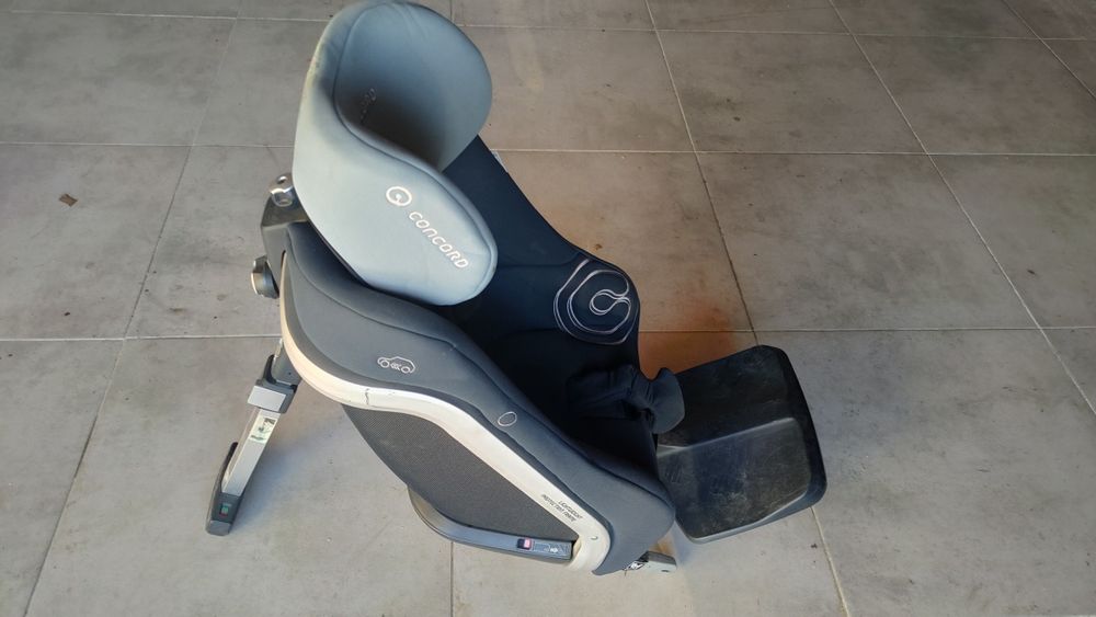 Fotelik samochodowy Concord Reverso