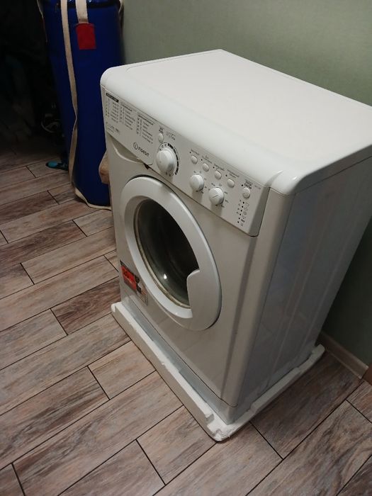 Пральна машина індезіт