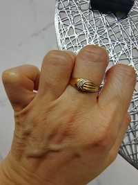 Śliczny nowy złoty pierścionek, próba 375