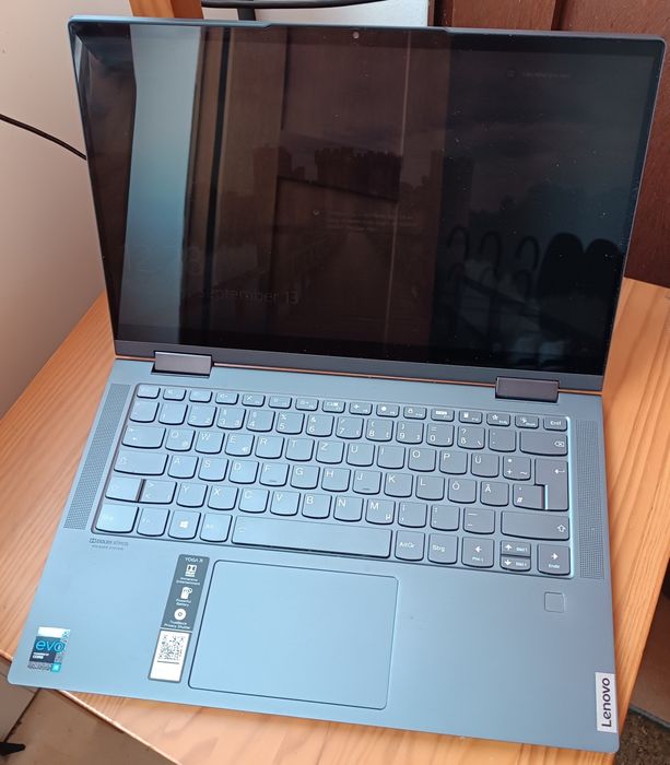 Lenovo Yoga 7i 2 em 1 conversível