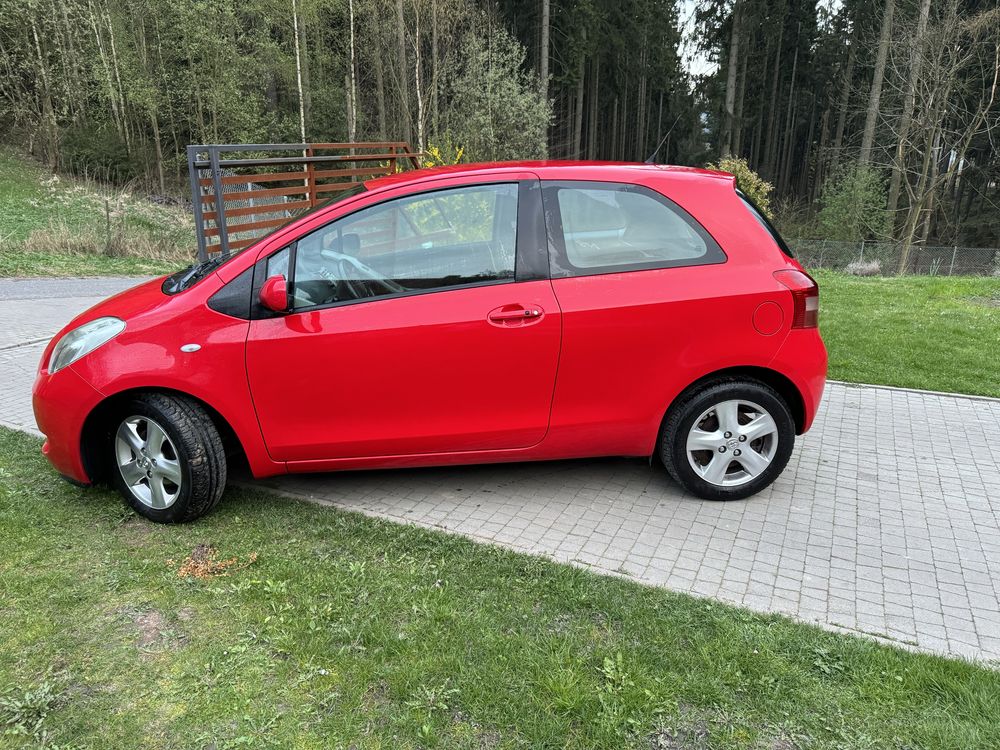 Toyota Yaris 1.3 climatronic bezwypadkowa