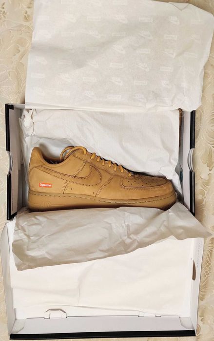 Sapatilhas Nike Air Force 1 x Supreme Wheat