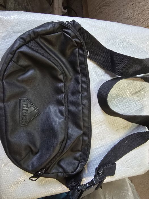 Сумка бананка на пояс тканинна Adidas IU2721 Чорна