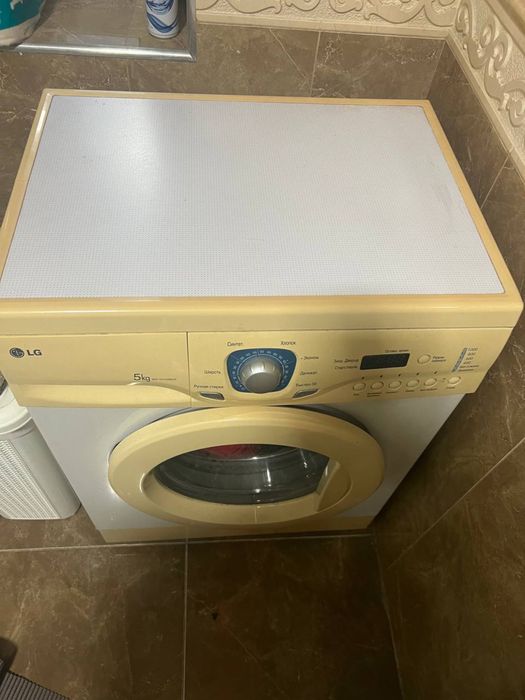 Пральна машина LG в хорошому стані