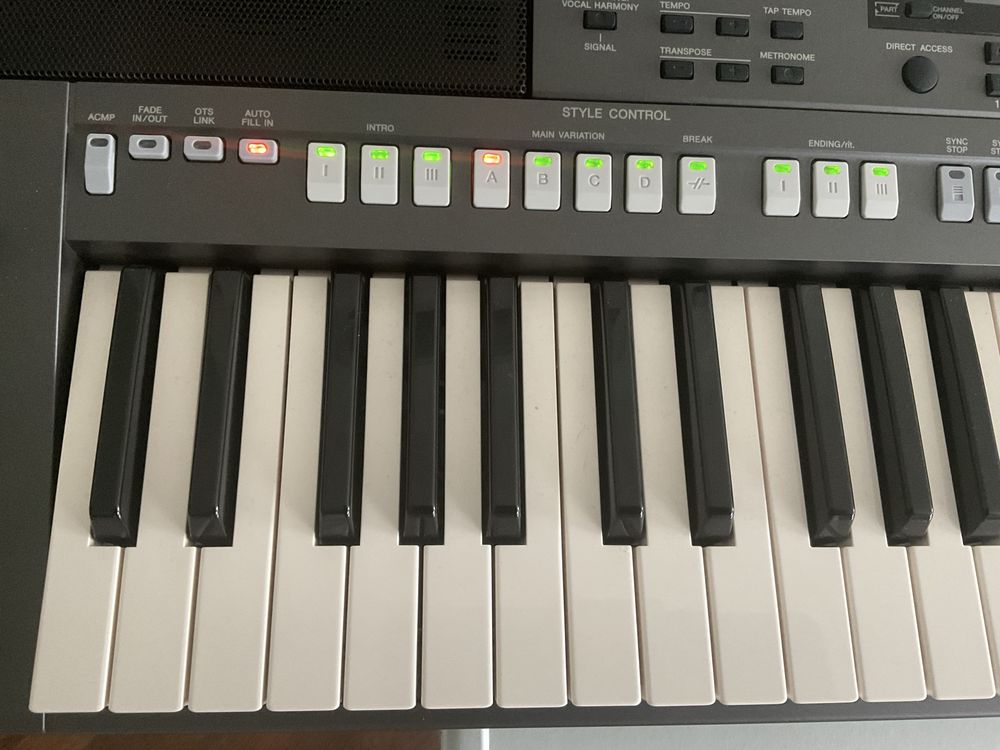 Keyboard YAMAHA PSR S970