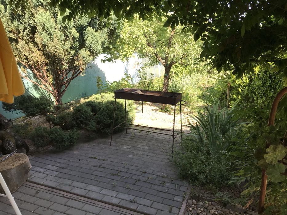 Будинок в центрі місті, кімнати подобово