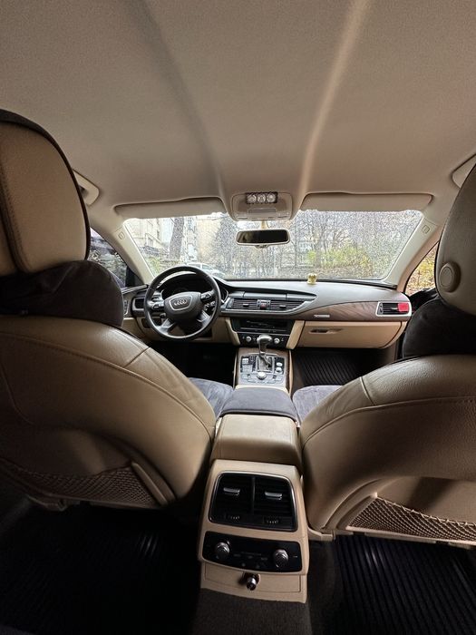 AUDI A7 2011 року