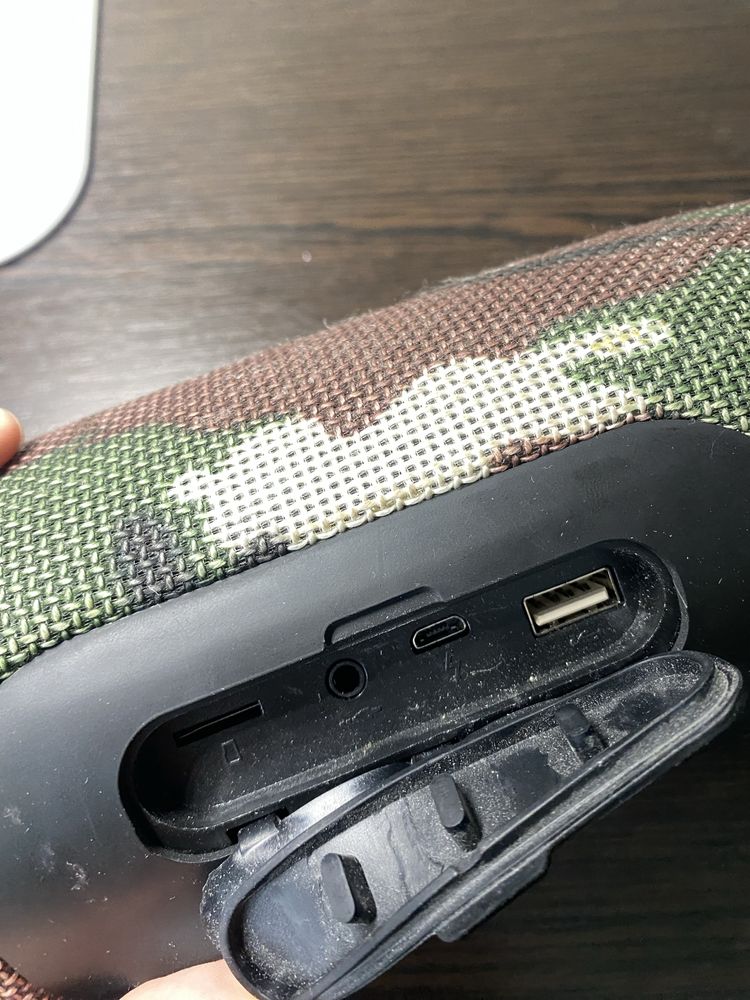 Колонка JBL Charge 3