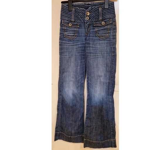 Spodnie Jeansowe MISS SIXTY - Modny Look dla Pewnych siebie dziewczyn.