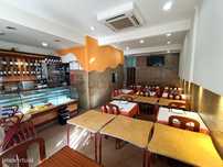 Vende-se Restaurante com a loja incluída na Reboleira junto ao Hosp...