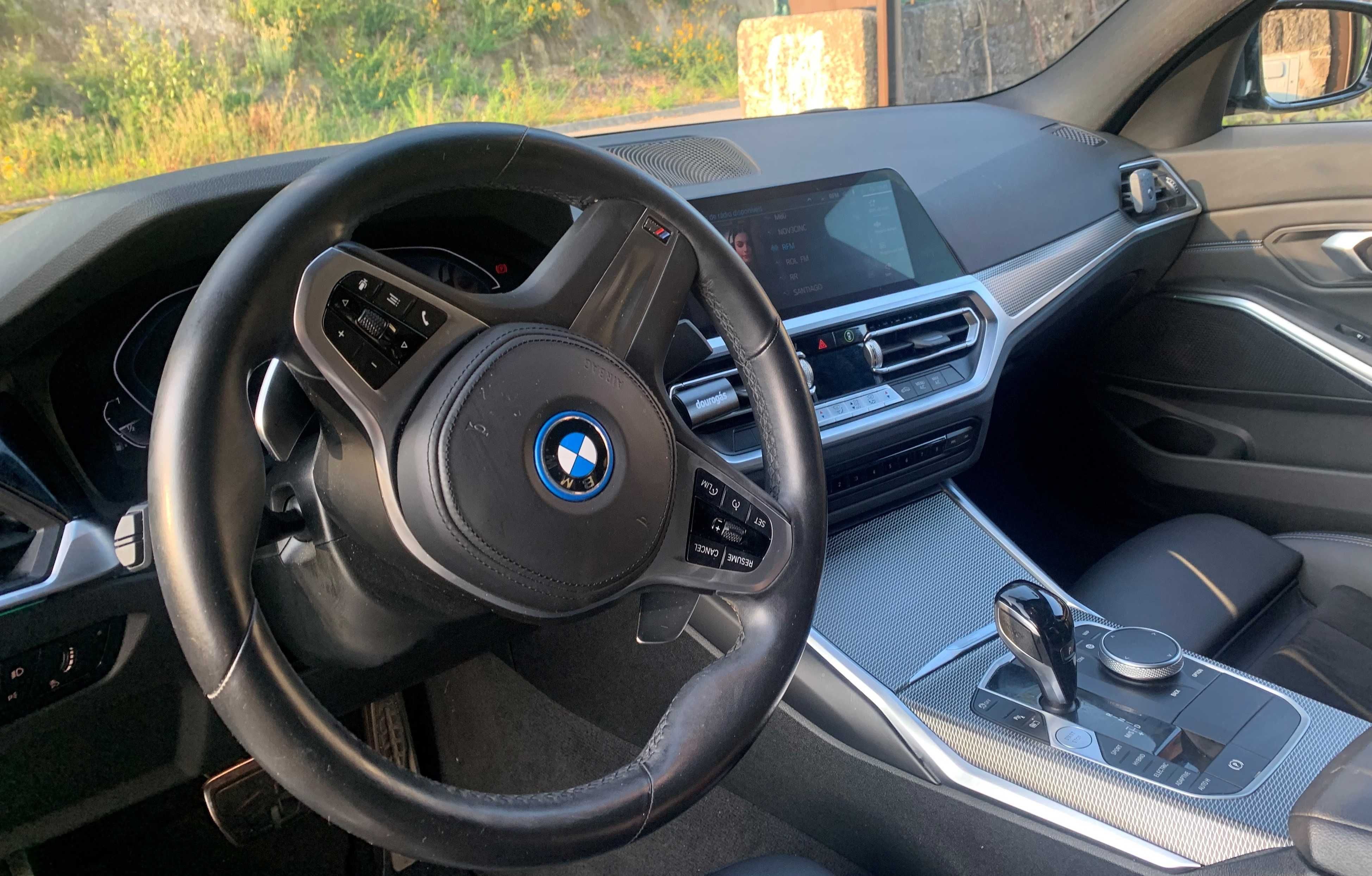 BMW 320e Plug-in Hybrid 2021 - Excelente Estado!