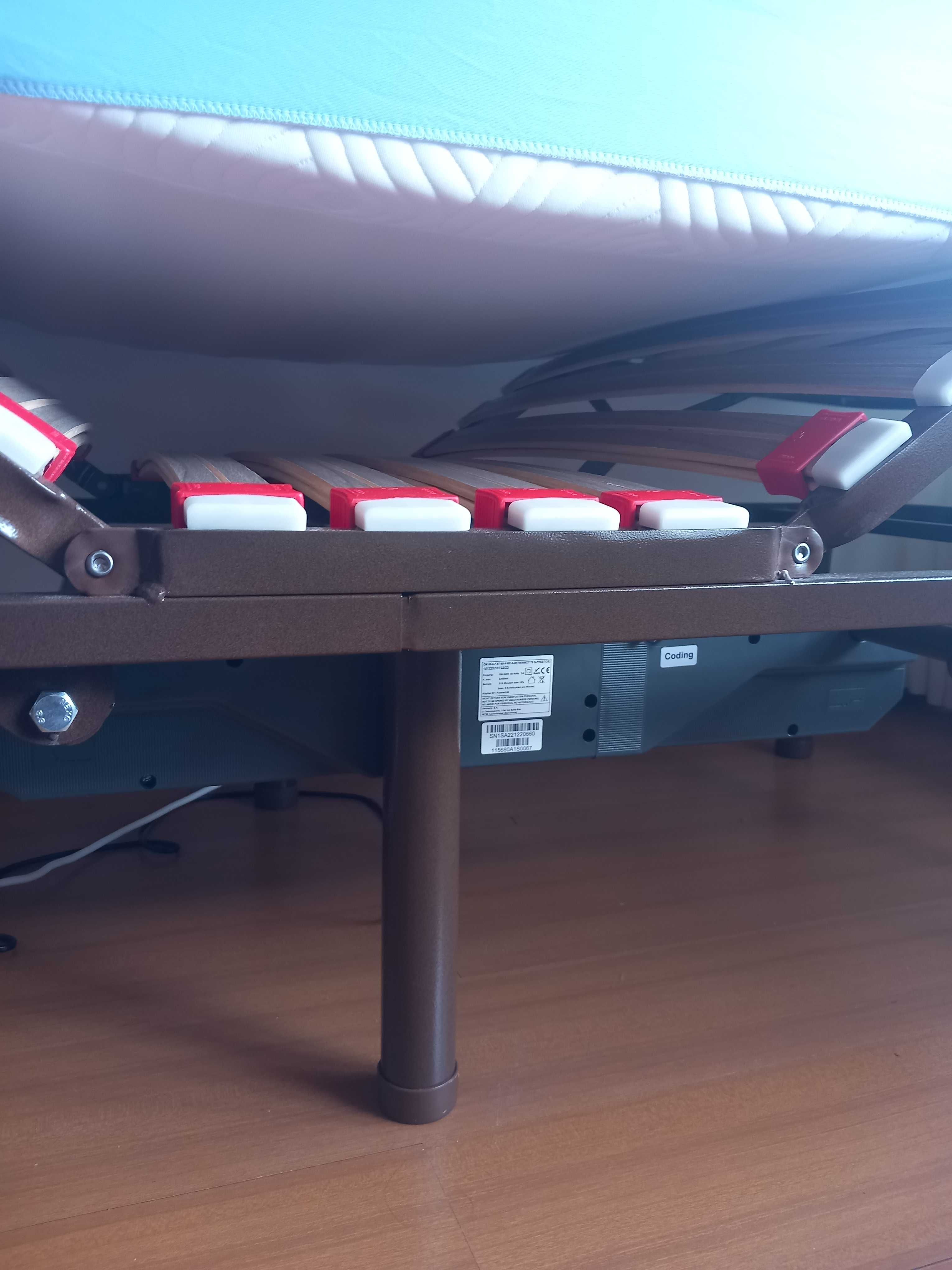 Cama solteiro articulada e elétrica + Colchão (AMBOS COMO NOVOS)