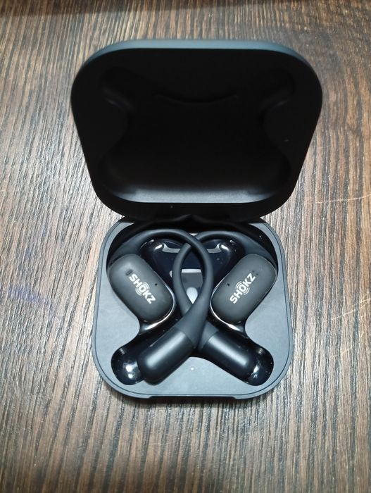 Auriculares bluetooth Shokz OpenFit em bom estado
