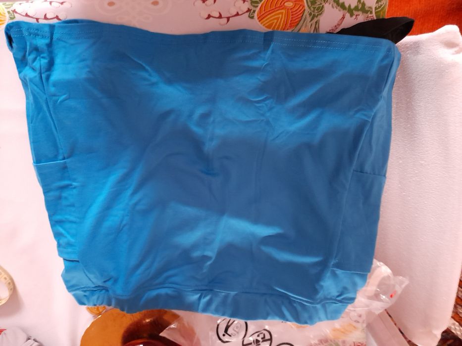 Sprzedam nowe spodenko-spodniczke