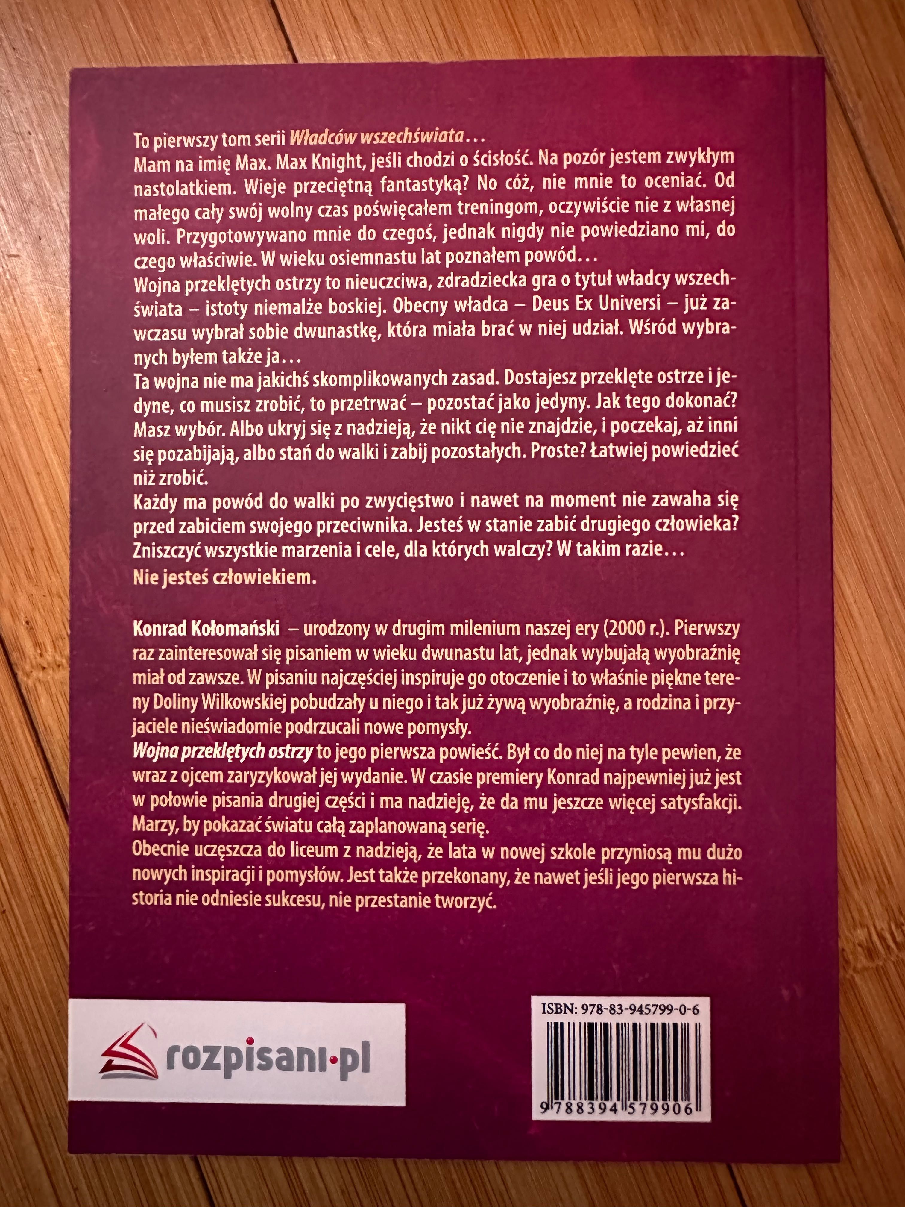 Wojna przeklętych ostrzy. Konrad Kołomański książka