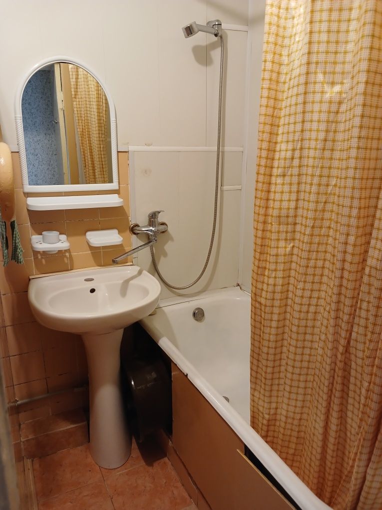 Продам 3х комн  62м2Доценко
