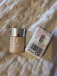 Podkład Clinique Anti-Blemish Solution Liquid Makeup CN 08 Linen