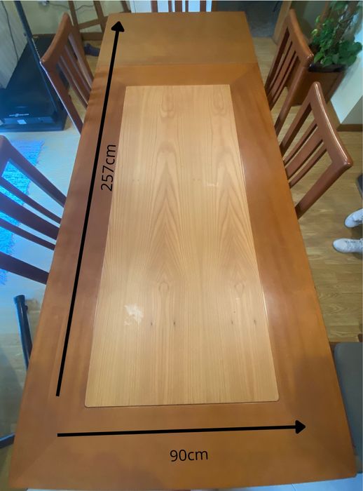 Conjunto de mesa + 6 cadeiras